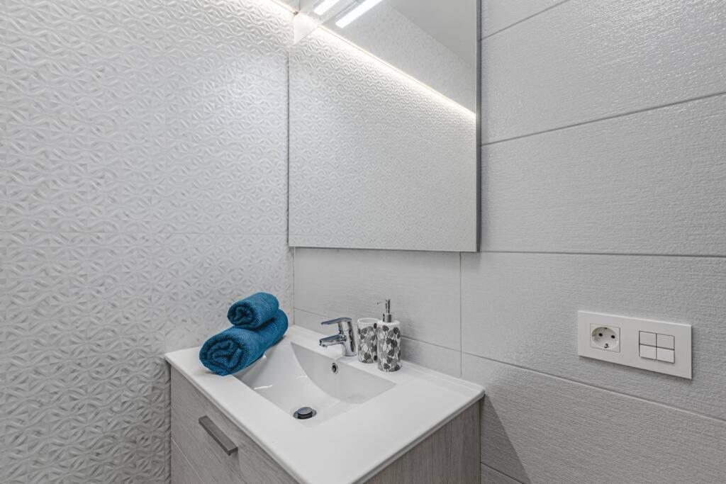 Tenerife Royal Gardens One Bedroom Apartment Playa de las Americas  Exterior foto